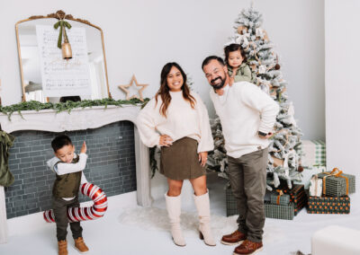 Native San Diego Family Photographer. Most diverse and quailified family session photographer in San Diego. Best Local San Diego Photographer