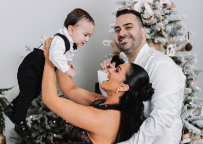 Native San Diego Family Photographer. Most diverse and quailified family session photographer in San Diego. Best Local San Diego Photographer